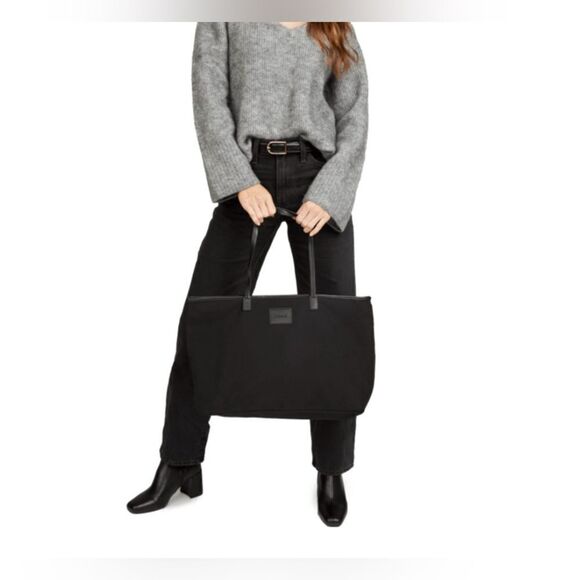 NEW … CLEOBELLA Canvas Tote - Picture 1 of 9